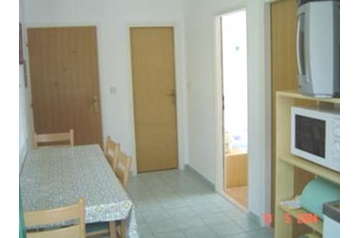 Hrvatska Privát Drvenik, Eksterijer